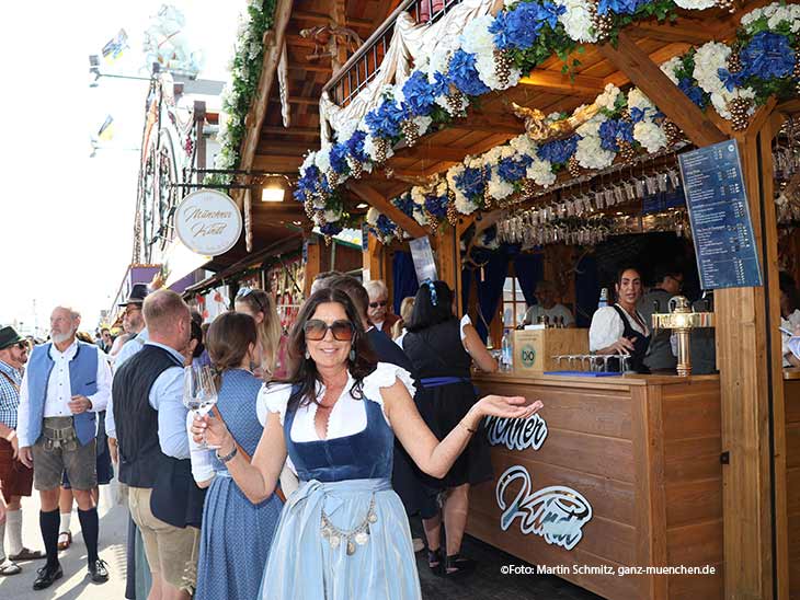 Zum M&uuml;nchner Kindl - Wein, Sekt & Co. in der Wirtsbudenstra&szlig;e neben dem Marstall Festzelt (&copy;Foto: Martin Schmitz)